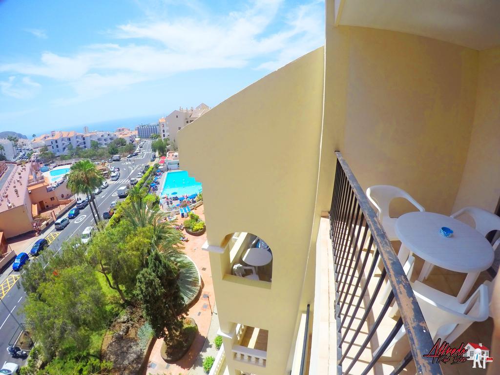 Castle Harbour Aparthotel Los Cristianos  Eksteriør bilde