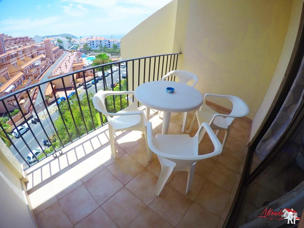 Castle Harbour Aparthotel Los Cristianos  Eksteriør bilde