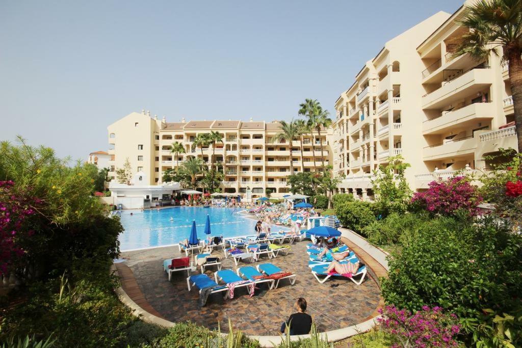 Castle Harbour Aparthotel Los Cristianos  Eksteriør bilde
